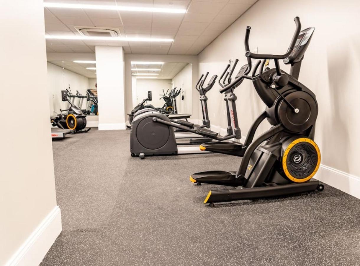 Hostwise Stays - The Washington At Chatham - Free Parking, Private Gym, Skyline Views! Піттсбург Екстер'єр фото