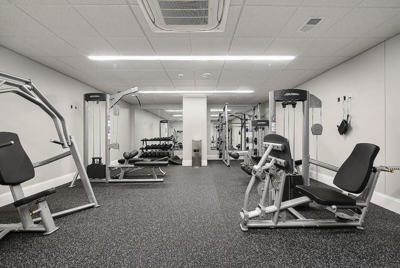Hostwise Stays - The Washington At Chatham - Free Parking, Private Gym, Skyline Views! Піттсбург Екстер'єр фото